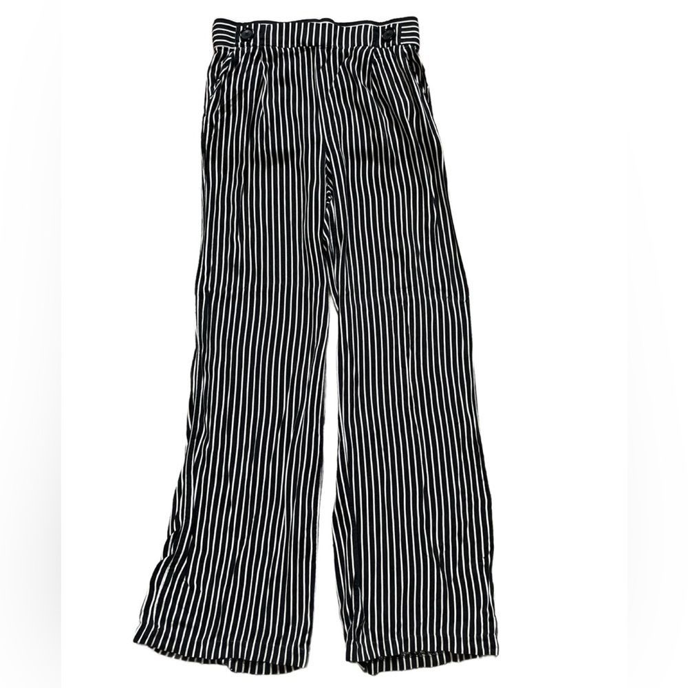 Joe Benbasset Black And White Vertical Stripe Wide-Leg Pants (Size: Medium)